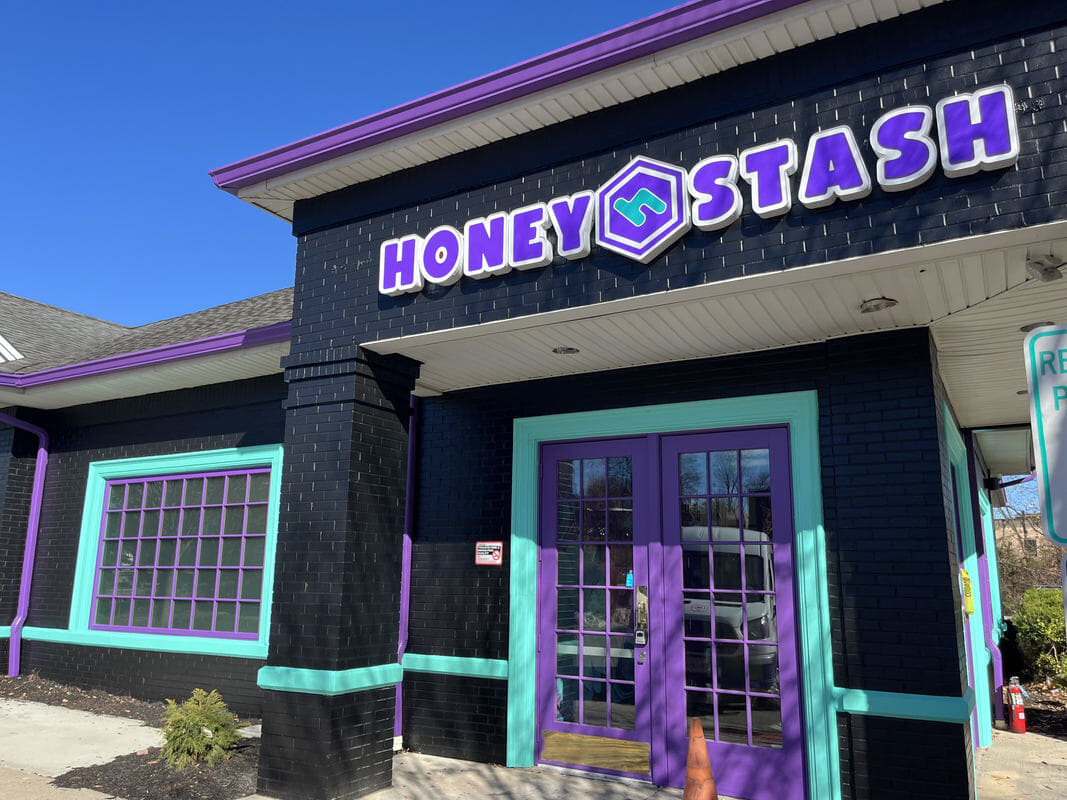 Exterior of HoneyStash dispensary